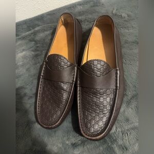 Gucci Tan and Black Leather Shoes